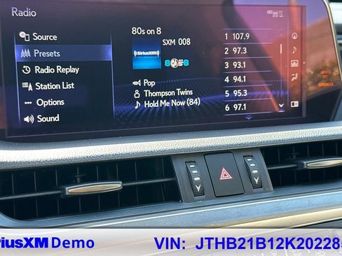 Used 2019 Lexus ES 300h w/ Accessory Package 2 FWD image 29