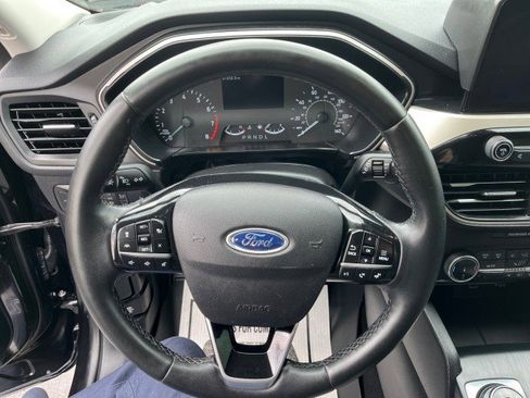 Certified 2022 Ford Escape SE w/ SE Sport Appearance Package AWD/4WD image 16