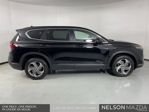 Used 2023 Hyundai Santa Fe SE image 8