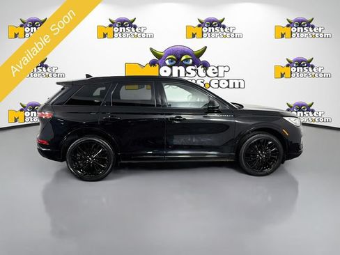 Used 2023 Lincoln Corsair Reserve w/ Equipment Group 201A AWD/4WD image 4