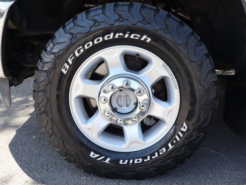 Used 2013 Ford F250 XLT w/ FX4 Off Road Pkg AWD/4WD image 40
