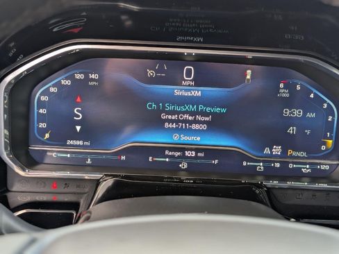 Used 2025 Chevrolet Silverado 1500 LT image 24