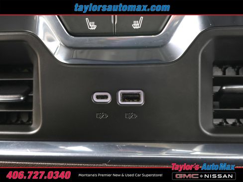 Used 2025 GMC Sierra 3500 Denali w/ Denali Reserve Package image 45