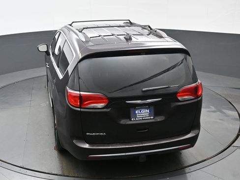 Used 2019 Chrysler Pacifica Touring-L Plus image 38