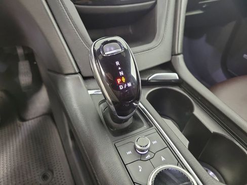 Used 2020 Cadillac XT6 Premium Luxury image 30