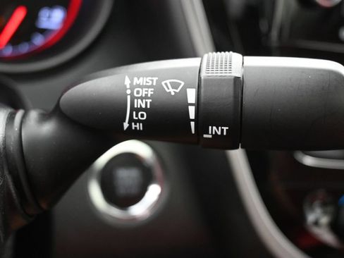 Used 2022 Toyota Camry XSE FWD image 22