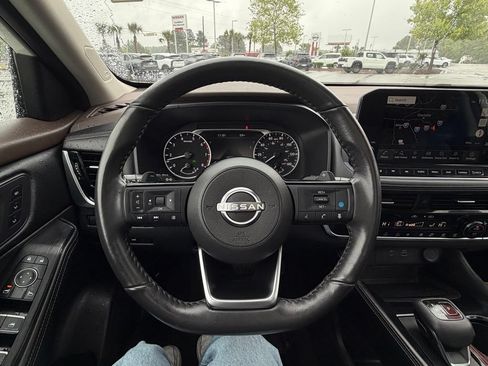 Certified 2023 Nissan Rogue SL w/ SL Premium Package AWD/4WD image 15