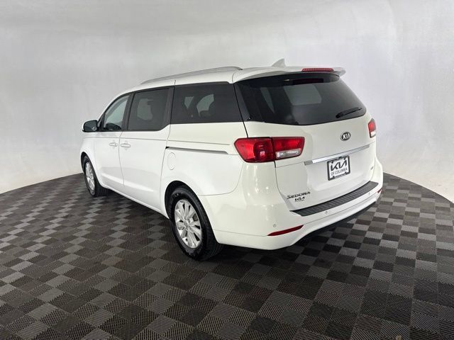 Used 2015 Kia Sedona LX w/ LX Convenience Package FWD image 9