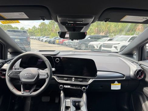 New 2025 Chevrolet Equinox EV RS w/ Convenience Package II image 21