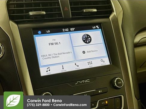 Used 2019 Ford Fusion SE FWD image 14