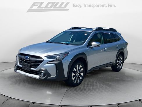 Used 2023 Subaru Outback Touring XT AWD/4WD image 4
