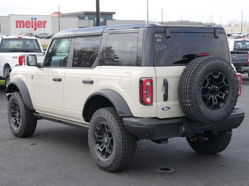 New 2026 Ford Bronco Badlands AWD/4WD image 10