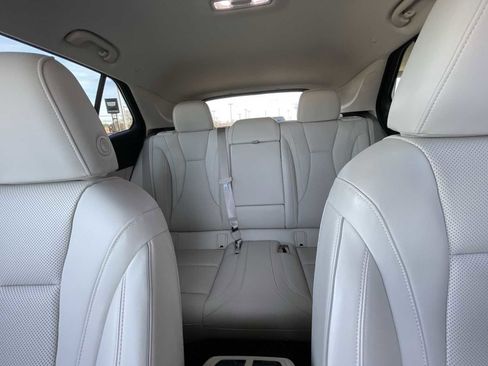 Certified 2021 Buick Envision Essence w/ Technology Package I image 19