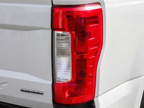 Used 2019 Ford F250 XL w/ Power Equipment Group image 11