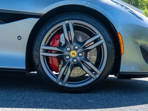 Certified 2019 Ferrari Portofino image 12