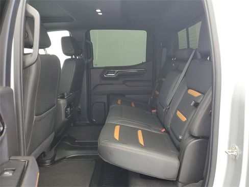 Used 2022 GMC Sierra 1500 AT4 w/ AT4 Premium Package image 12