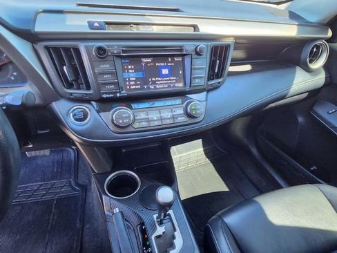Used 2015 Toyota RAV4 Limited image 11