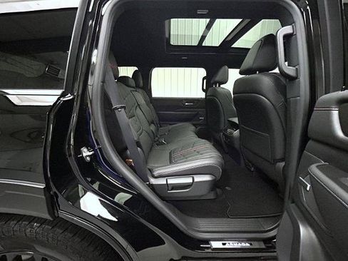 Certified 2025 Nissan Armada PRO-4X w/ Pro-4X Premium Package AWD/4WD image 18
