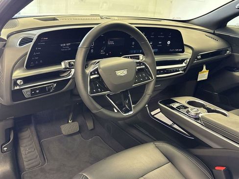 New 2025 Cadillac Lyriq Luxury image 14