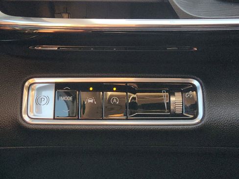 Used 2024 Buick Envision Preferred image 23