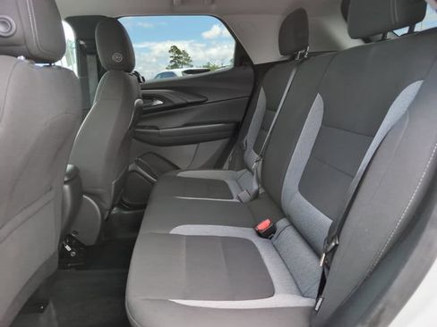 Used 2025 Chevrolet TrailBlazer LT AWD/4WD image 29