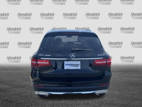 Used 2018 Mercedes-Benz GLC 300 4MATIC image 9