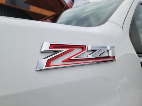 Used 2020 Chevrolet Silverado 3500 LTZ w/ LTZ Premium Package image 19