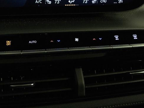 Certified 2025 Buick Enclave Avenir w/ Super Cruise Package image 24