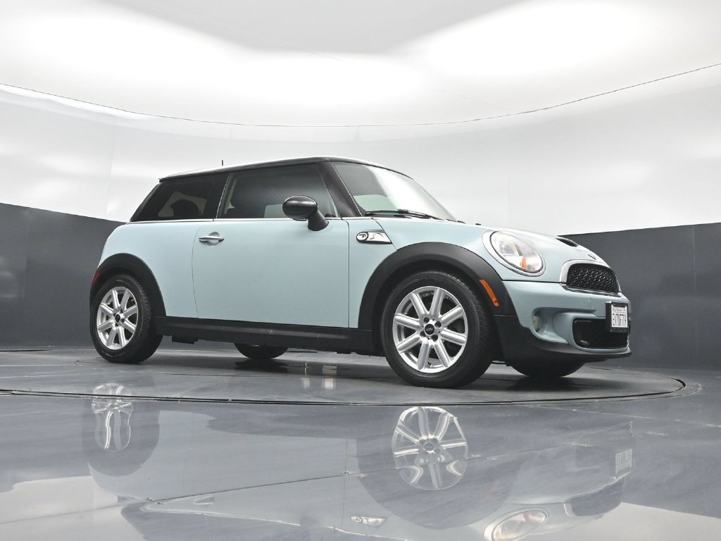 Used 2013 MINI Cooper S FWD image 3