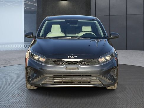 Used 2022 Kia Forte LXS FWD image 9