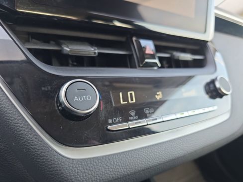 Used 2023 Toyota Corolla LE w/ LE Premium Package image 23