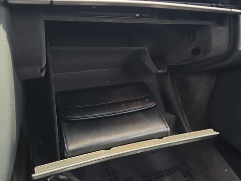 Used 2005 Porsche Boxster RWD image 28