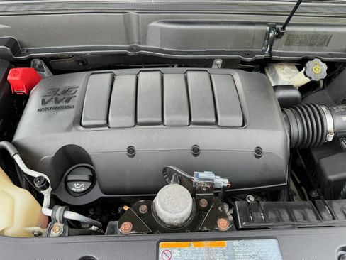 Used 2011 GMC Acadia Denali image 19