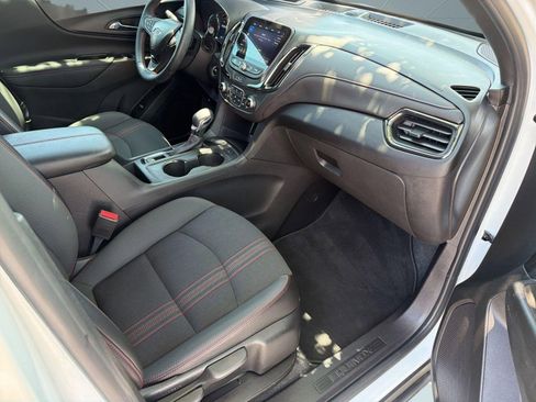 Used 2024 Chevrolet Equinox RS FWD image 31