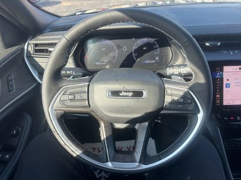 New 2026 Jeep Grand Cherokee L Limited AWD/4WD image 14