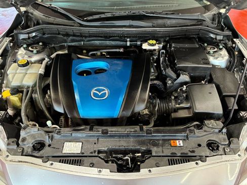 Used 2013 MAZDA MAZDA3 i Sport image 29