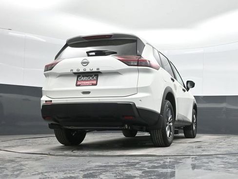 New 2026 Nissan Rogue S image 40