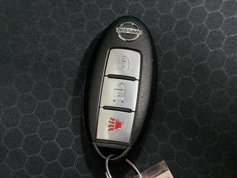 Used 2012 Nissan Juke SV image 35