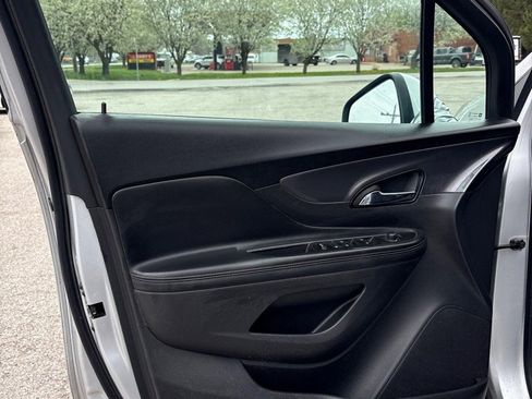 Used 2019 Buick Encore Preferred FWD image 10