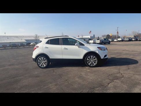 Used 2020 Buick Encore Preferred image 9