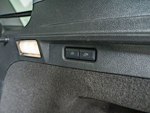 Used 2022 Lincoln Corsair Reserve FWD image 44