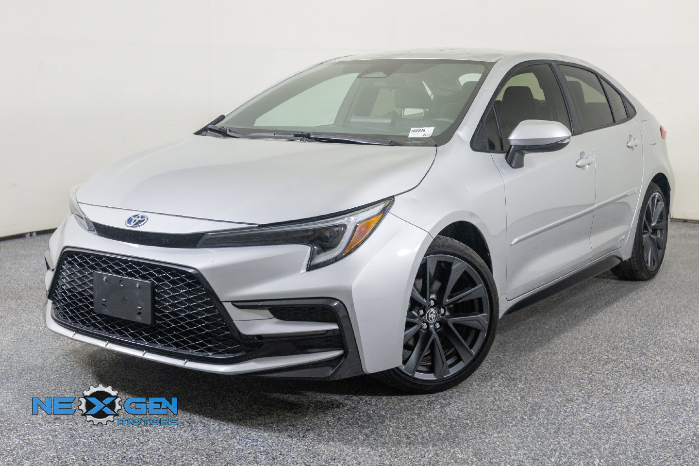 Used 2023 Toyota Corolla SE AWD/4WD image 10
