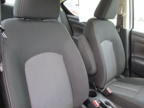 Used 2019 Nissan Versa SV FWD image 27
