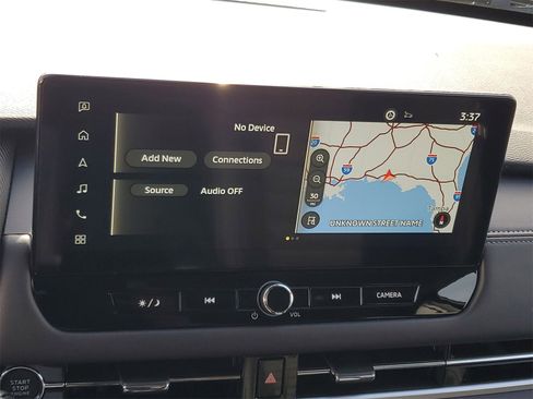 New 2025 Mitsubishi Outlander SE image 15