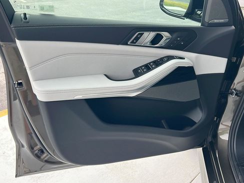 New 2026 BMW X5 sDrive40i image 18