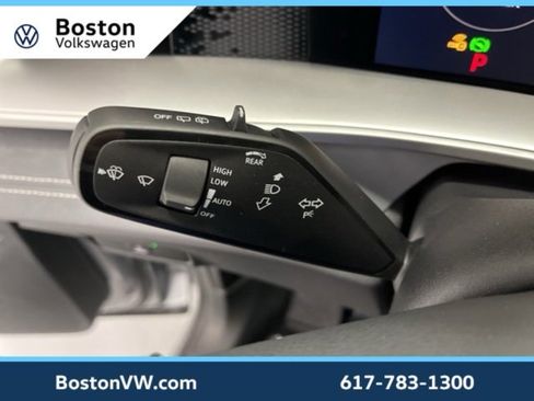 New 2026 Volkswagen Tiguan SE image 19