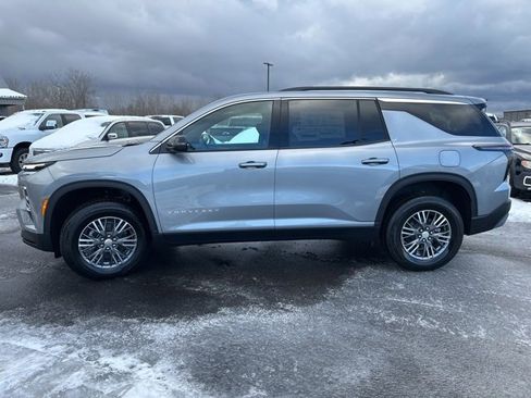 New 2026 Chevrolet Traverse LT image 4