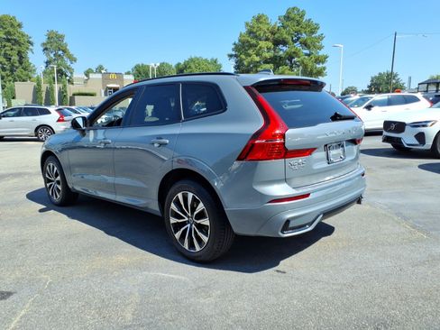 Used 2024 Volvo XC60 B5 Core w/ Protection Package Premier AWD/4WD image 23