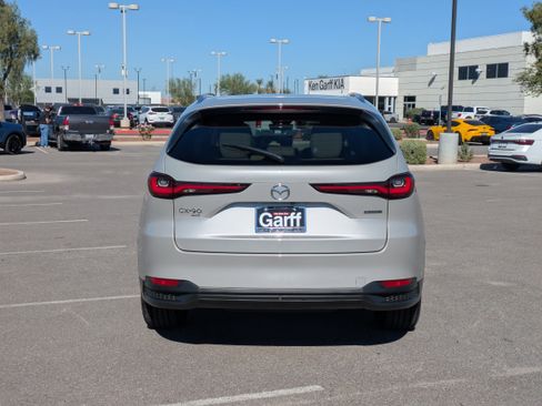 Used 2024 MAZDA CX-90 3.3 Turbo w/ Preferred Package image 4