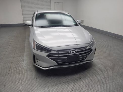 Used 2019 Hyundai Elantra SE w/ Cargo Package FWD image 14
